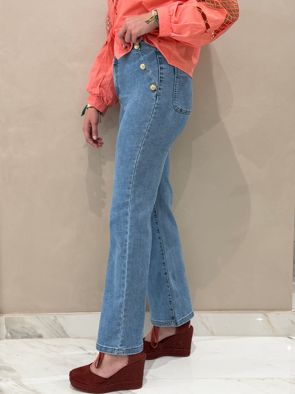 Jeans Botones Dorados