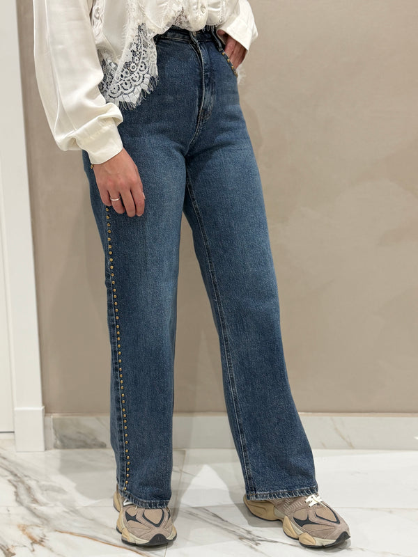 Jeans Tachas Doradas