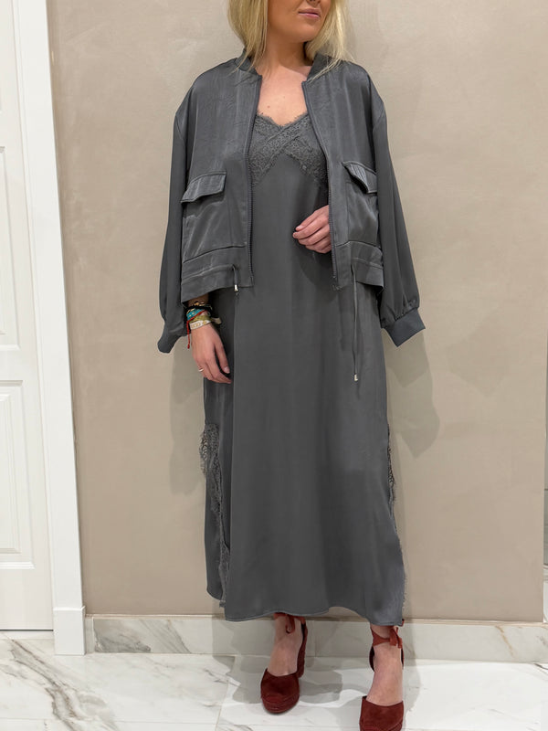 Dúo Bomber Y Vestido Lencero