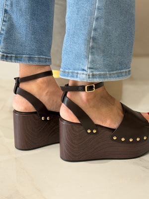 Plataforma Madera Tachas