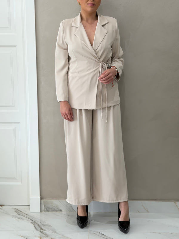 Traje Daniela