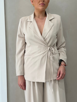 Traje Daniela